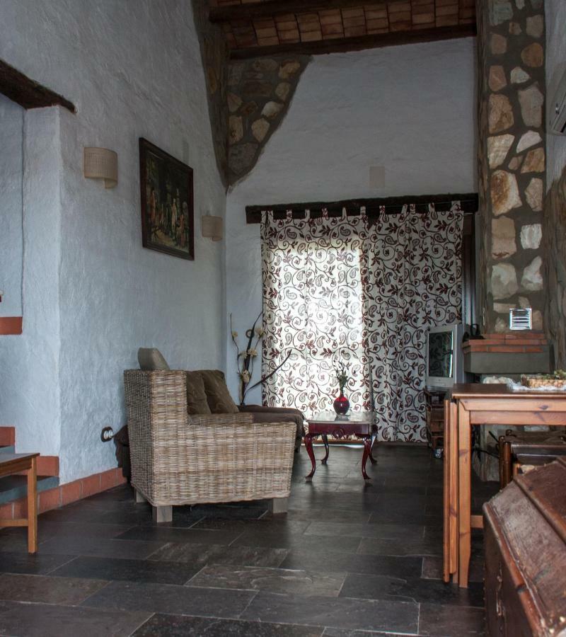 Mirador De Fuentes Guest House Fuentes De Leon Exterior photo